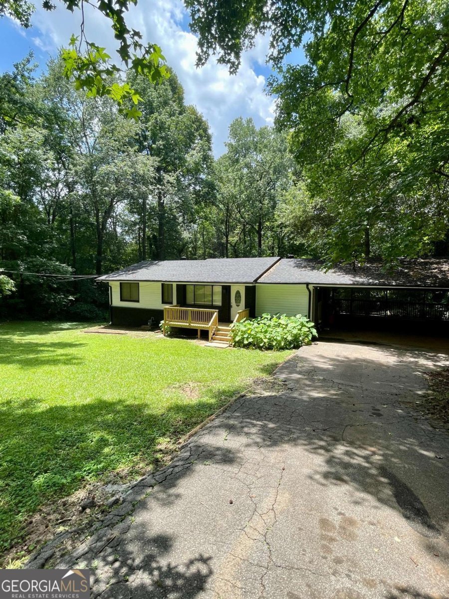 5847 Pinetree Lane Rex - 87