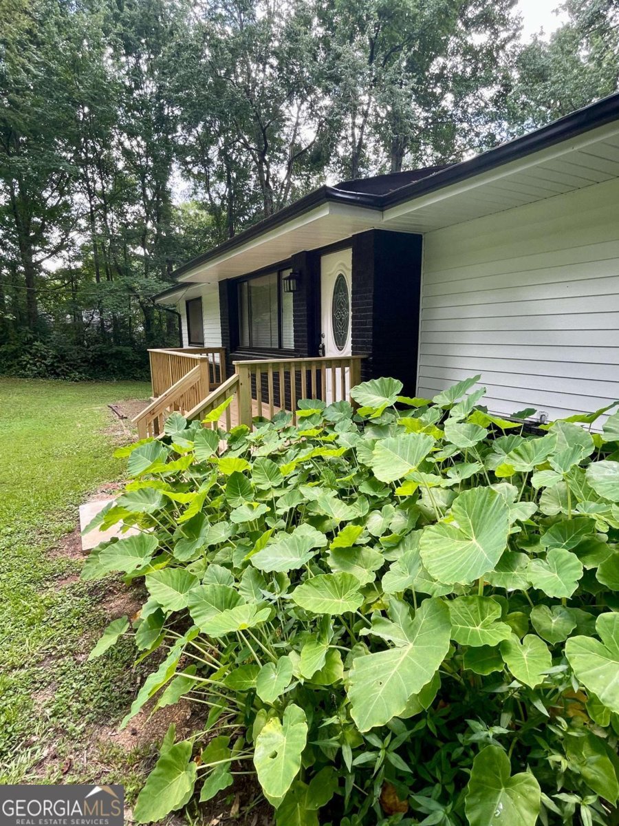 5847 Pinetree Lane Rex - 88