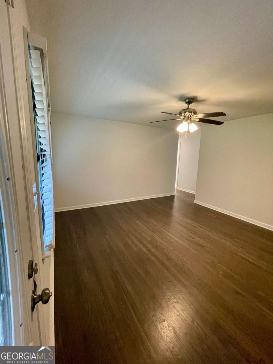 5847 Pinetree Lane Rex - 9