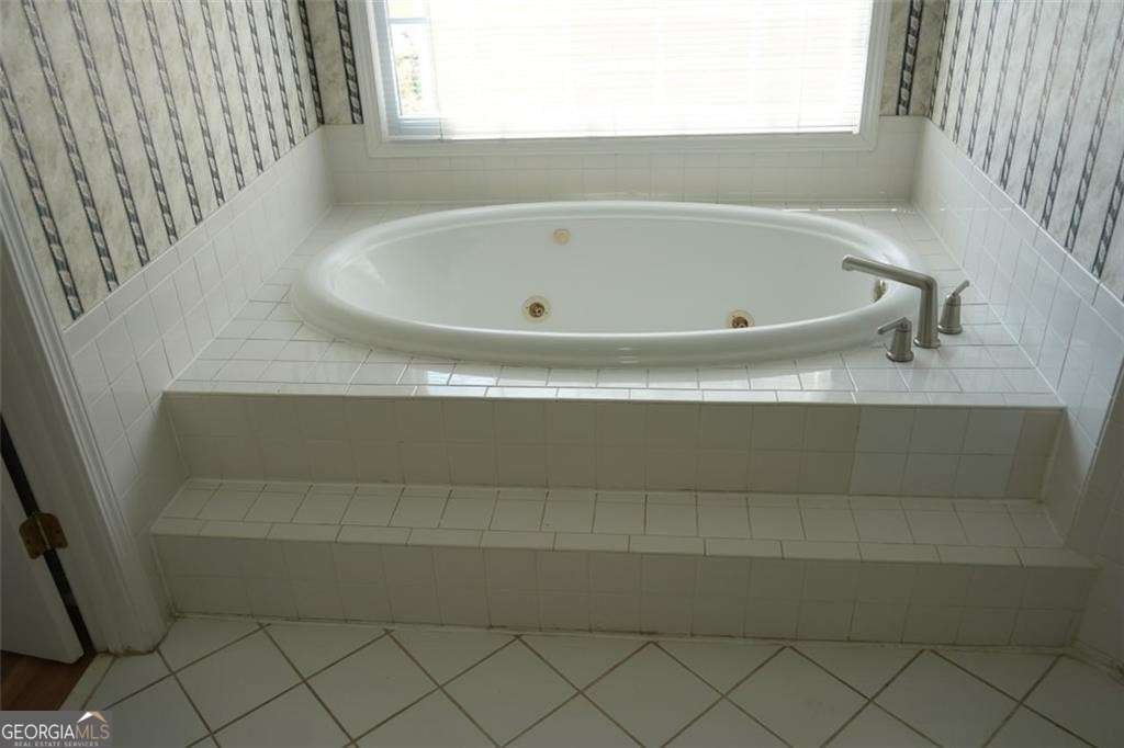 385 Sweet Ivy Lane Lawrenceville - 25