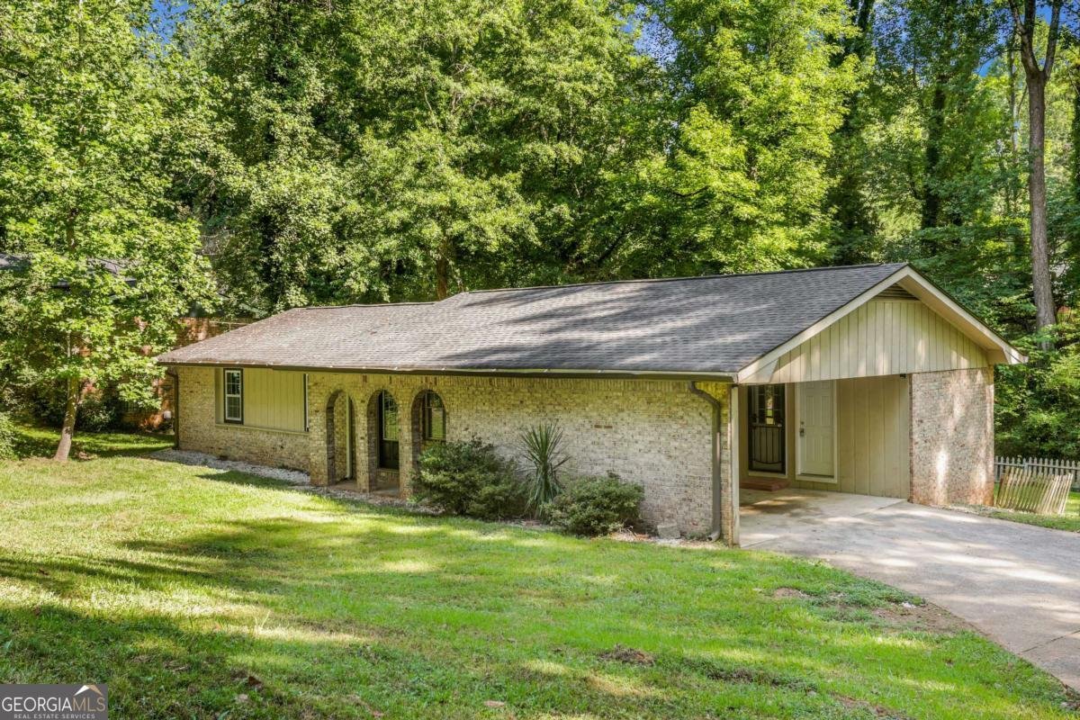5826 SIMONE Drive Stone Mountain - 3