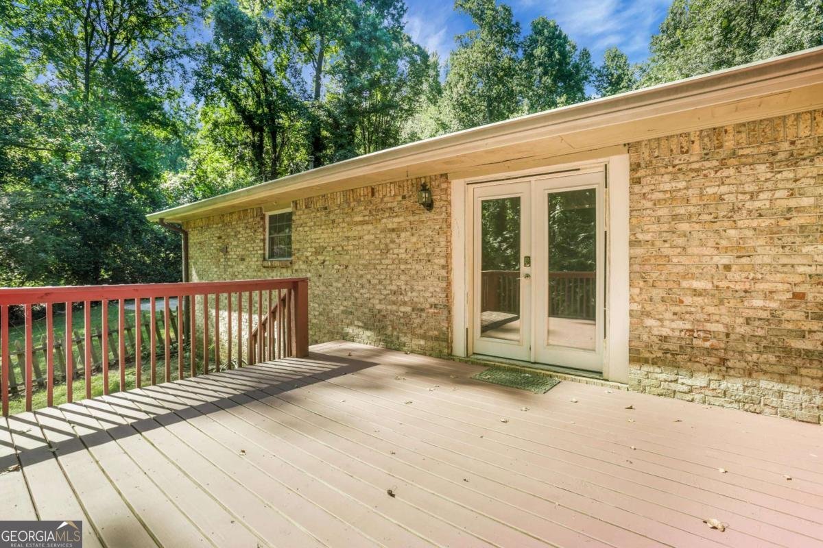 5826 SIMONE Drive Stone Mountain - 31