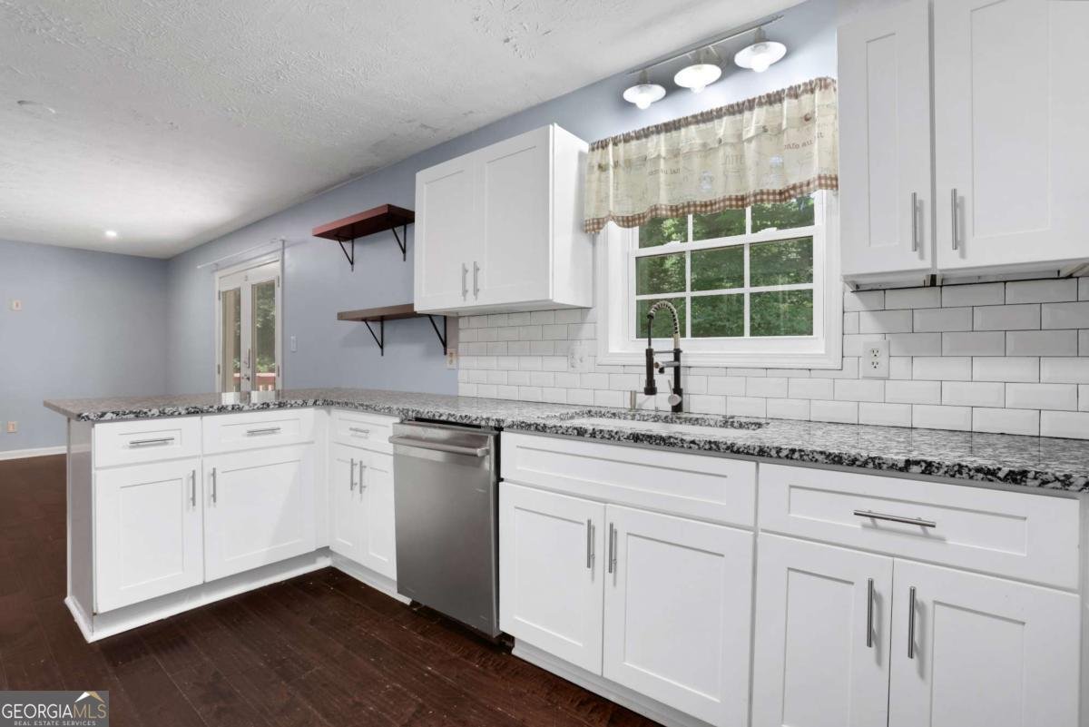 5826 SIMONE Drive Stone Mountain - 6