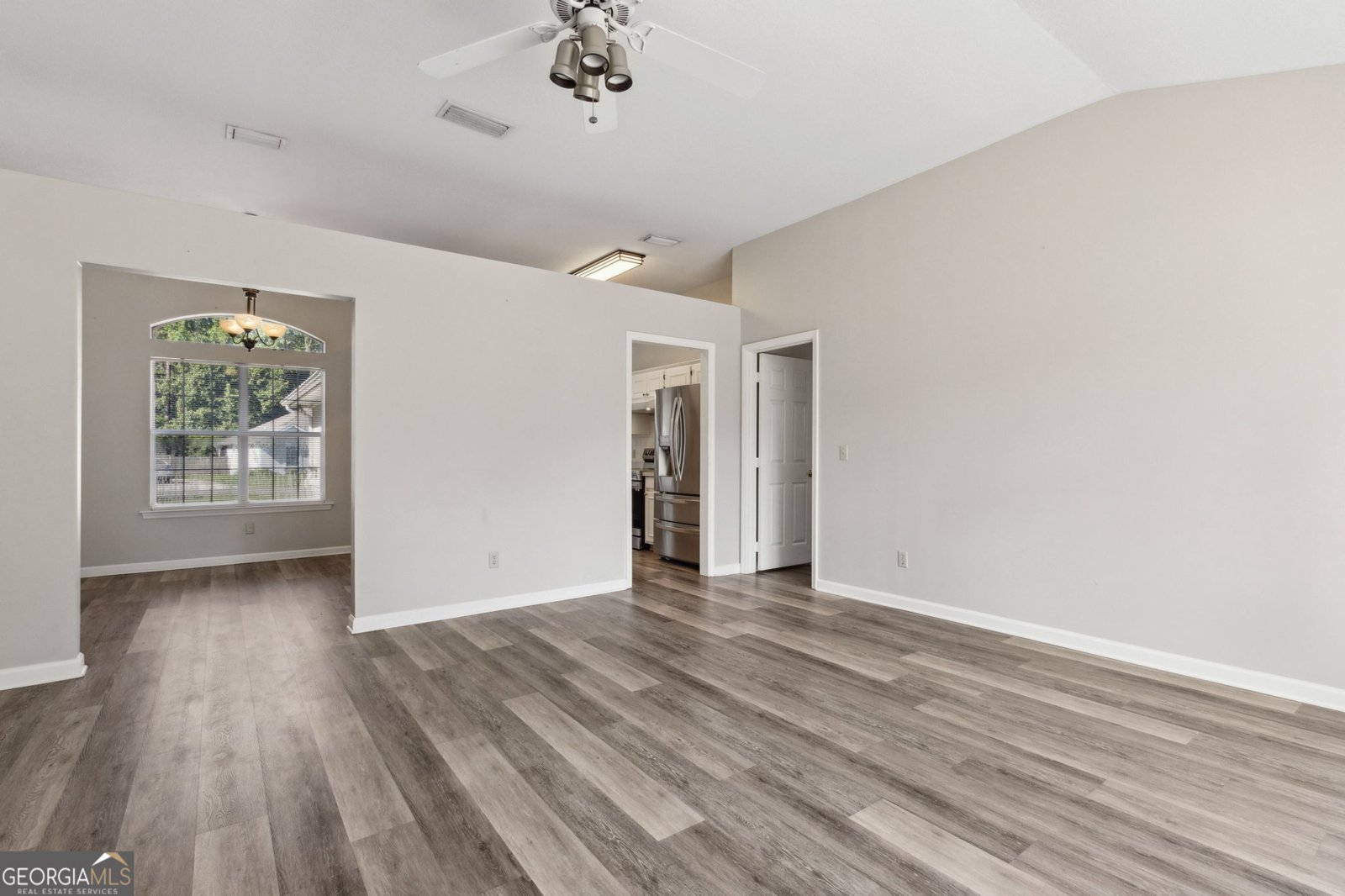 302 Hunt Club Road St. Marys - 13