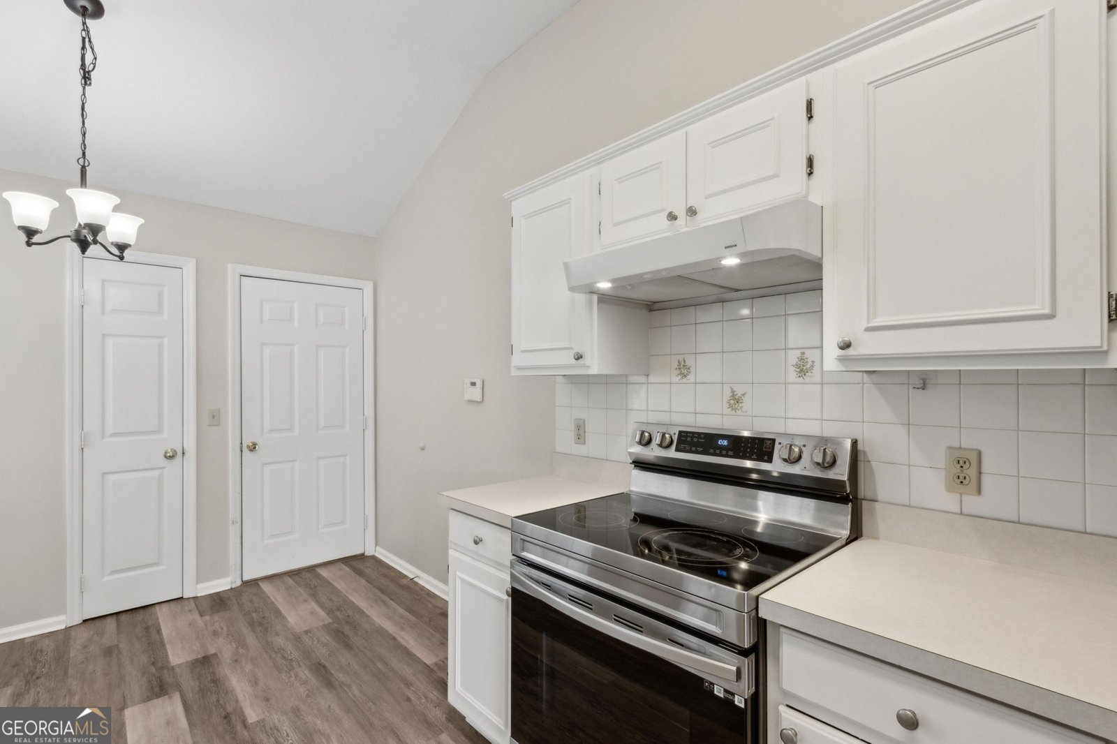 302 Hunt Club Road St. Marys - 19