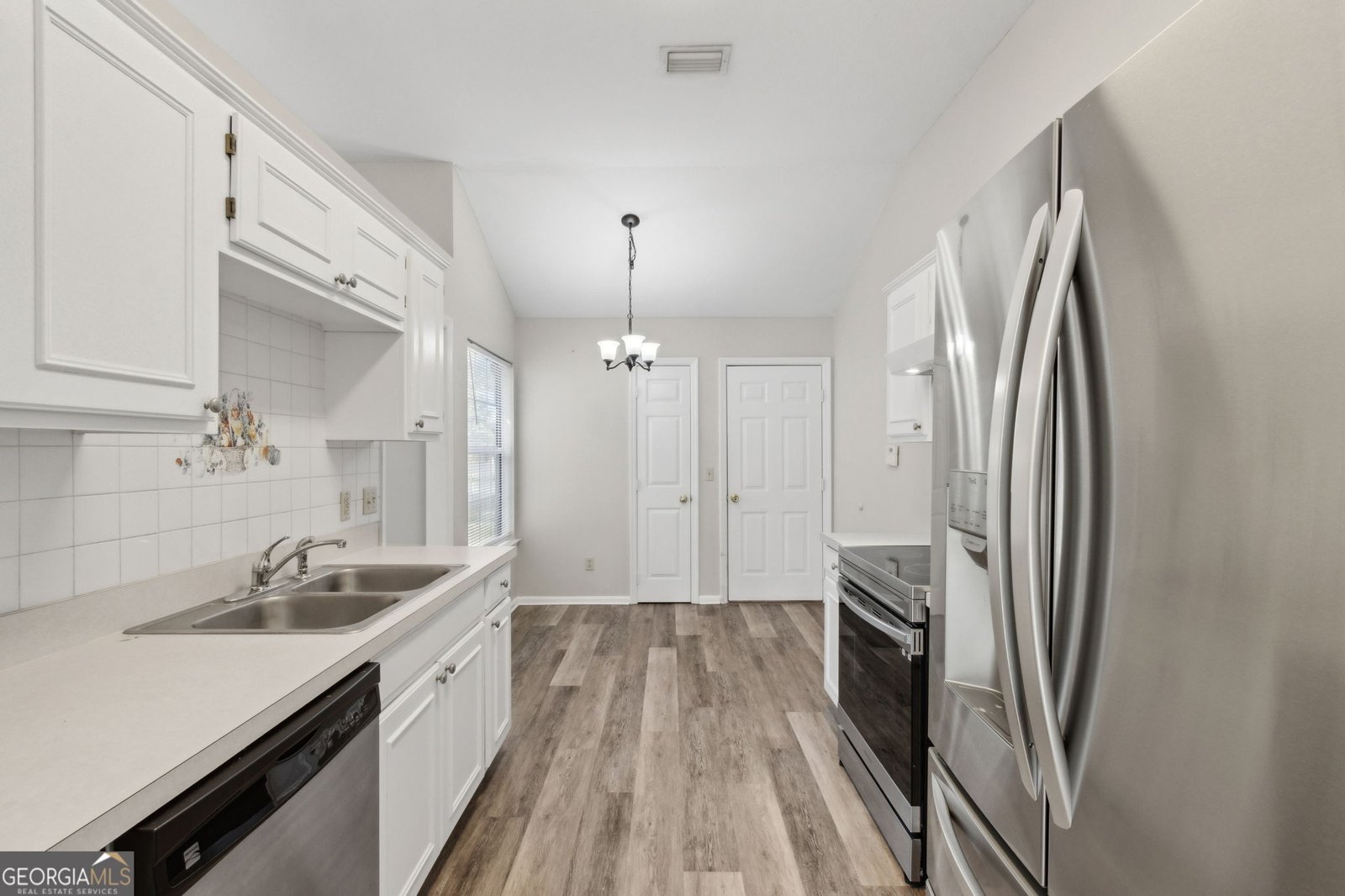 302 Hunt Club Road St. Marys - 21