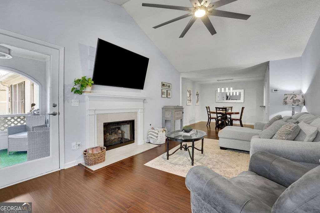 507 Peachtree Forest Terrace Peachtree Corners - 4