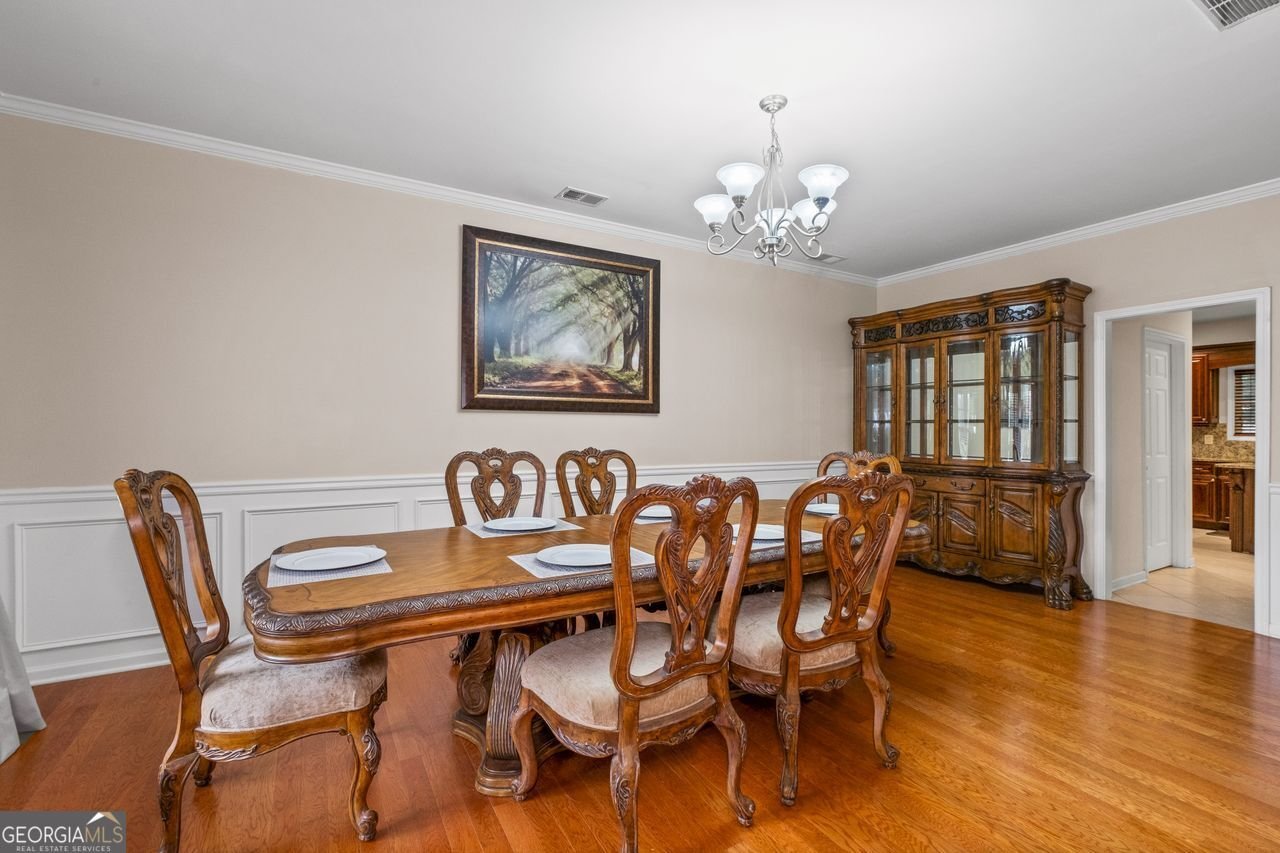305 MATTHEW Circle Stockbridge - 6