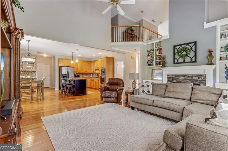 1054 AVERY CREEK woodstock - 11