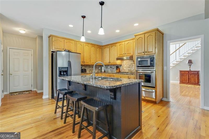 1054 AVERY CREEK woodstock - 16