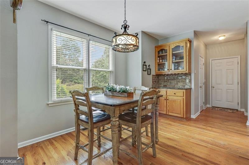 1054 AVERY CREEK woodstock - 17