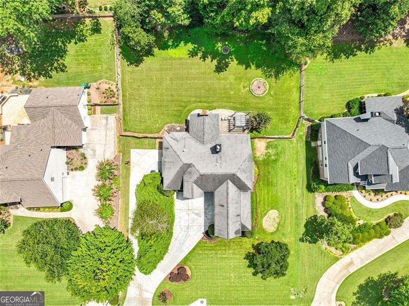 1054 AVERY CREEK woodstock - 37