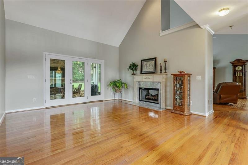 1054 AVERY CREEK woodstock - 6
