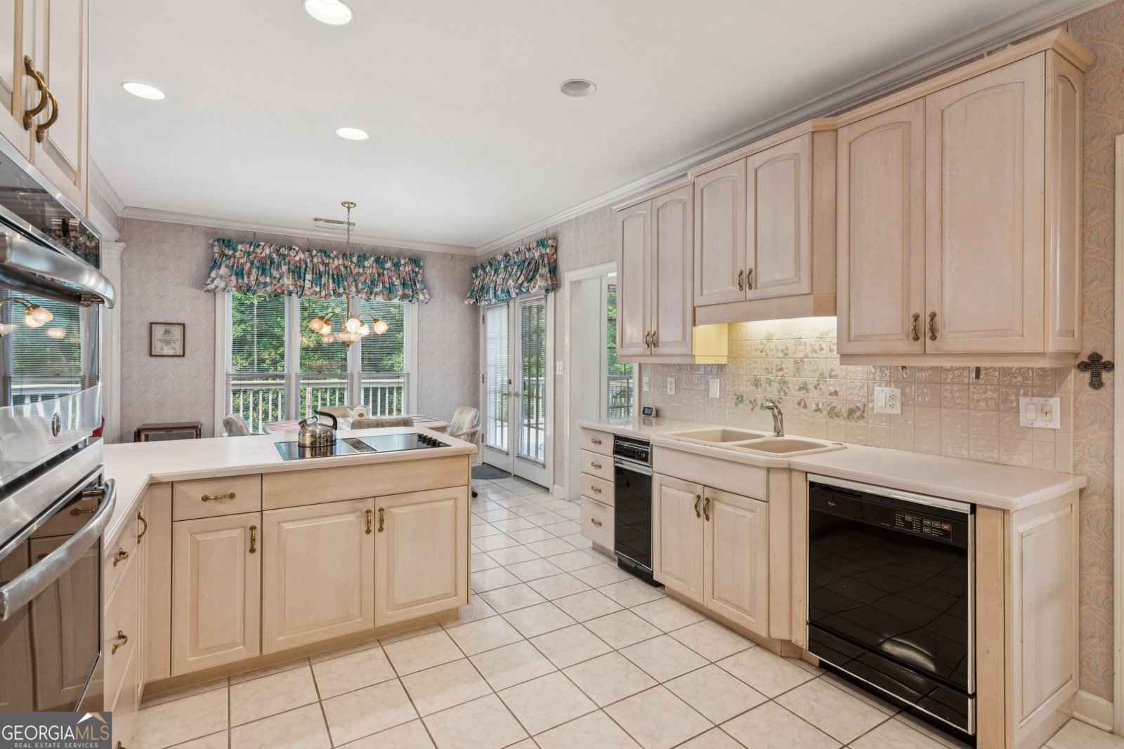 6365 CHESTNUT Pkwy Flowery Branch - 12