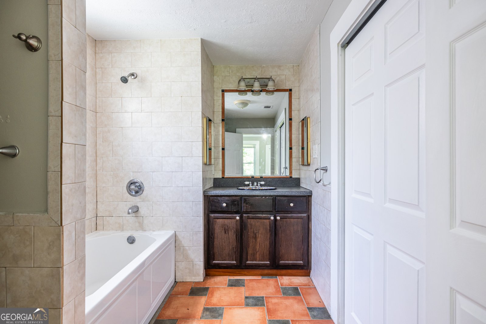 1135 Dobbs Drive Atlanta - 21