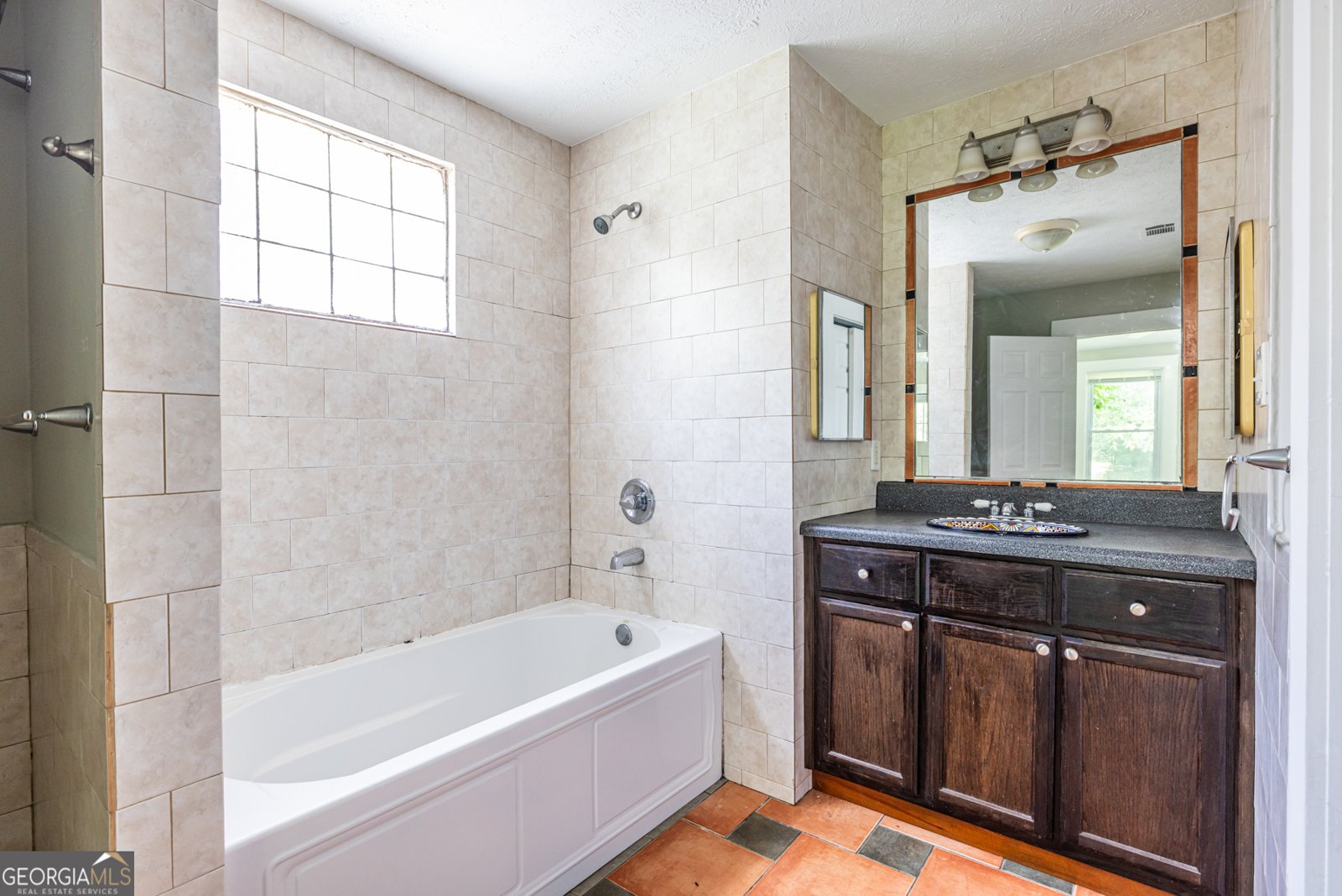 1135 Dobbs Drive Atlanta - 22