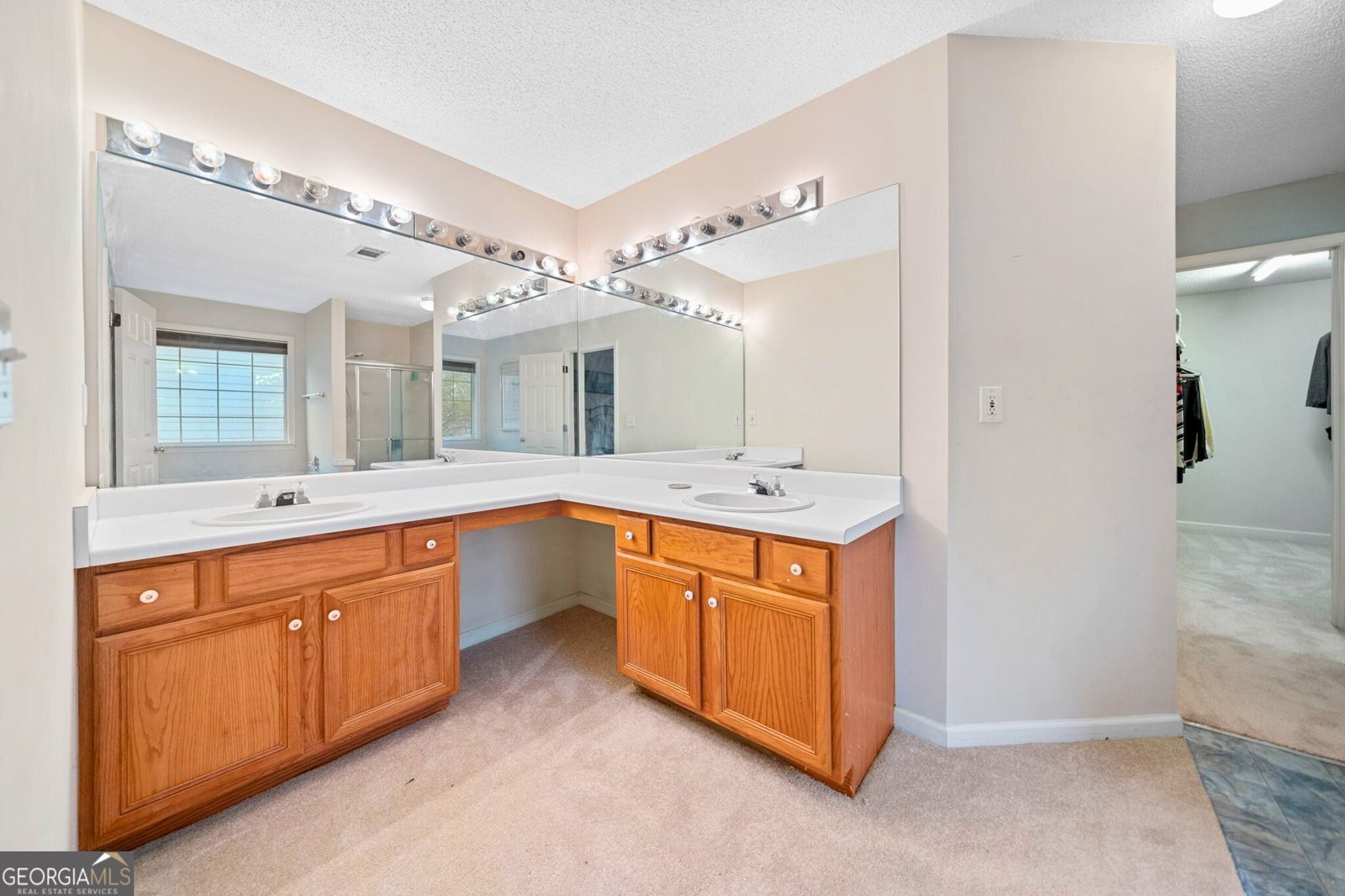 467 BOTTESFORD Drive Kennesaw - 18
