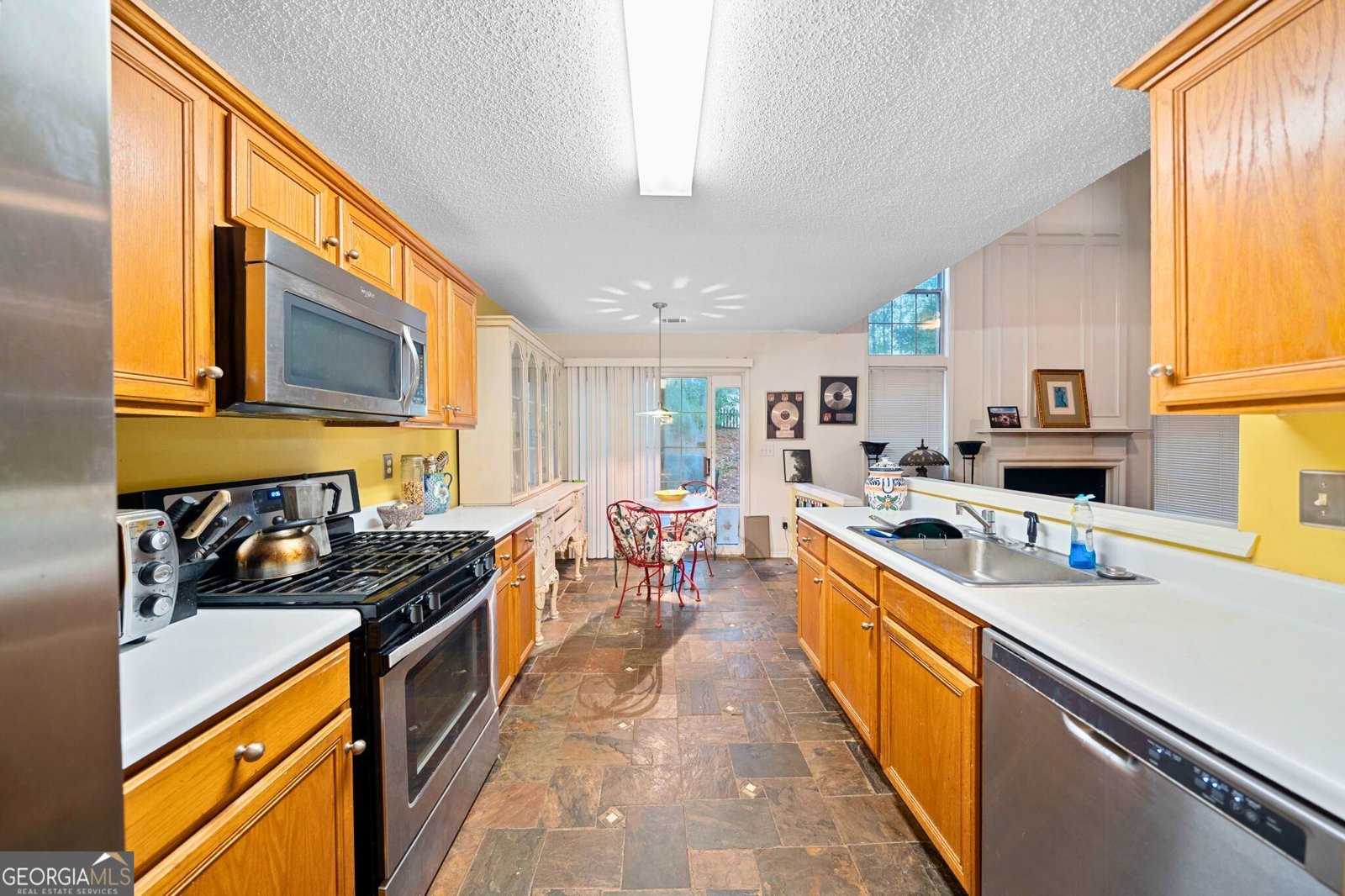 467 BOTTESFORD Drive Kennesaw - 6