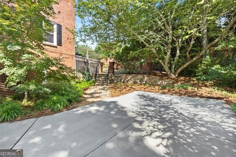 100 Barnard Place Atlanta - 58