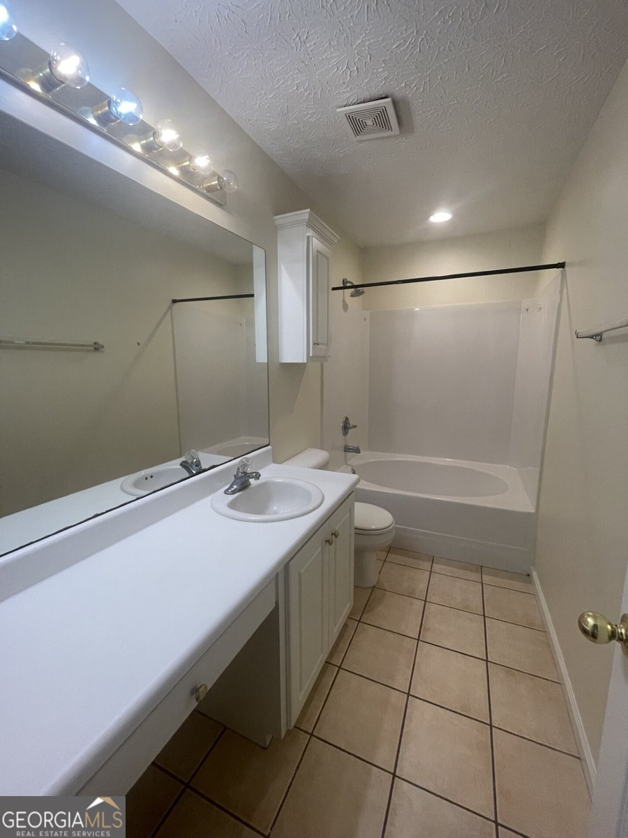 105 Clara Jean Court LaGrange - 16