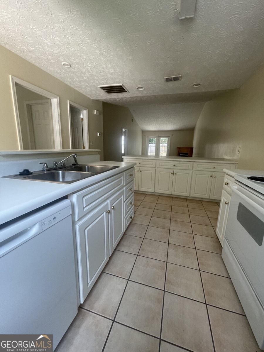 105 Clara Jean Court LaGrange - 4
