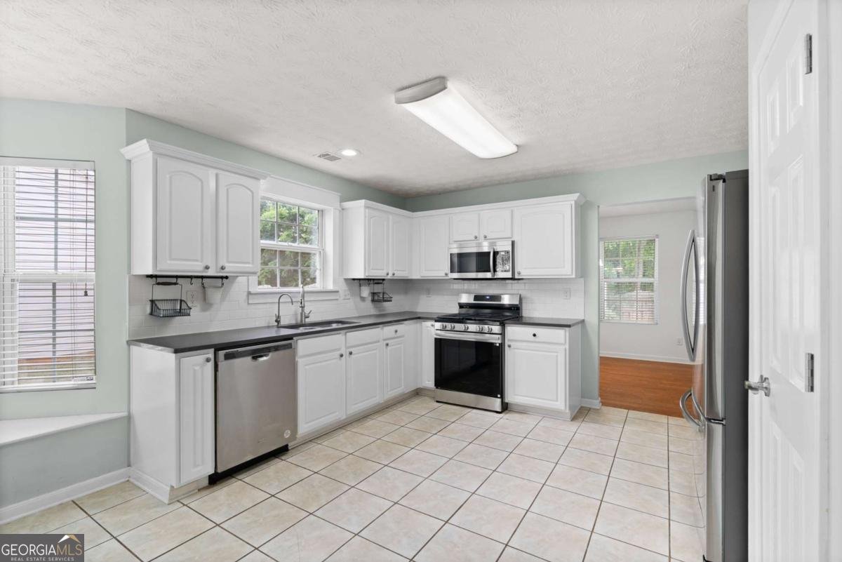 919 Harbins Pass Drive Dacula - 14