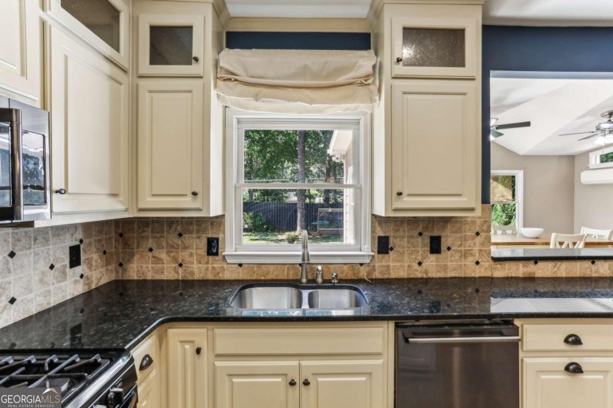 3955 Brockett Walk Tucker - 8