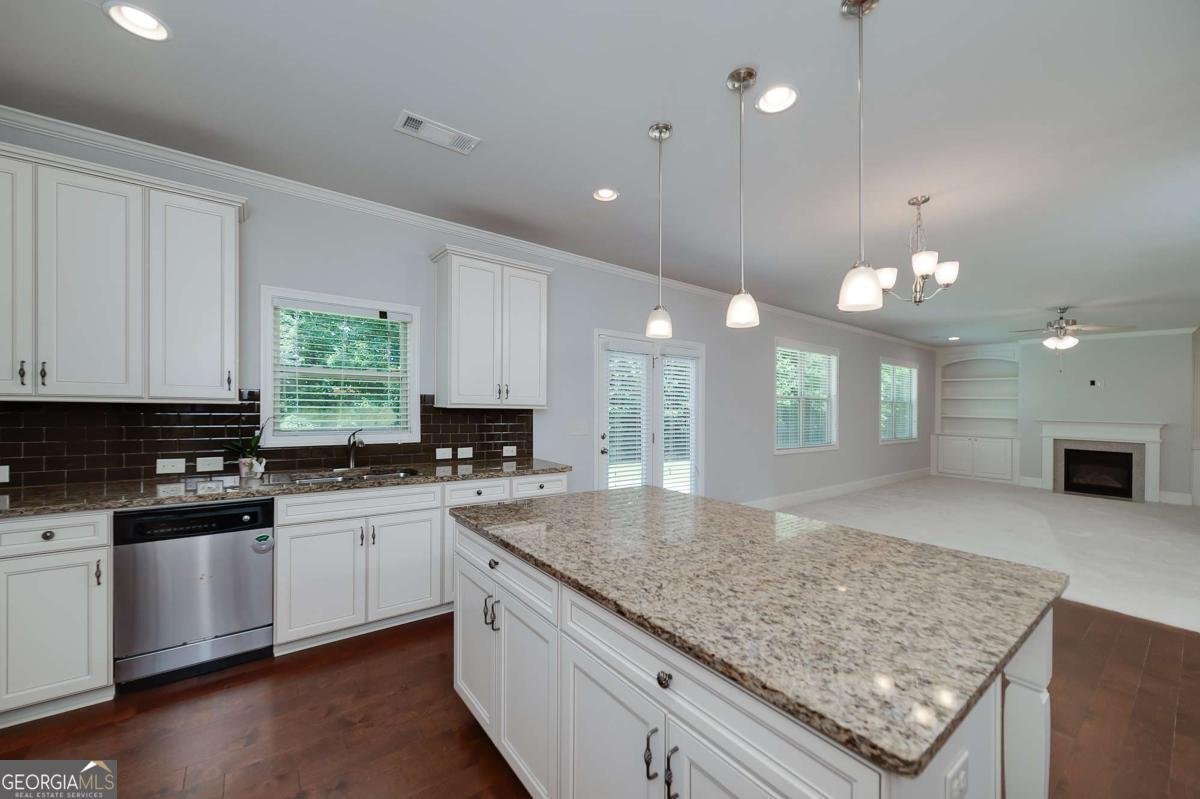 7645 Settles Walk Lane Suwanee - 10