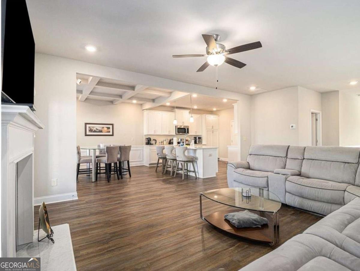 394 Greenleaf Court Lilburn - 2