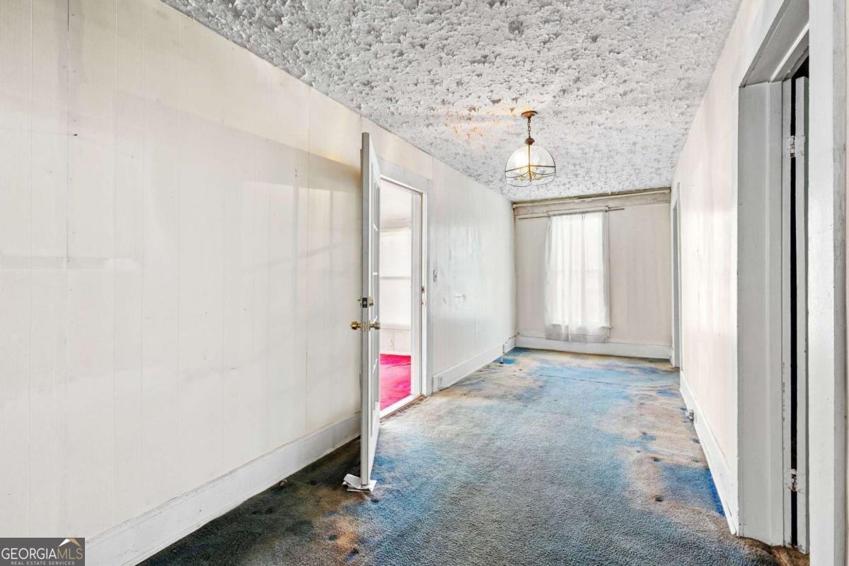31 Elm Street Hampton - 16
