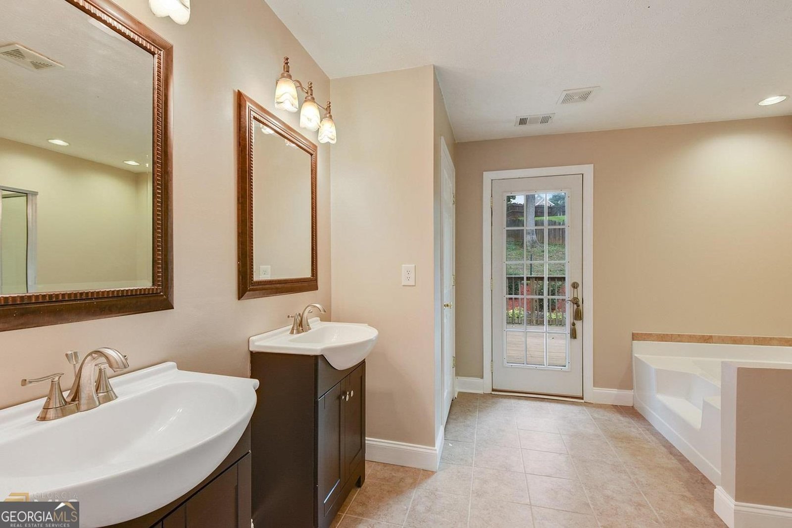 587 Wynmeadow Court Stone Mountain - 6