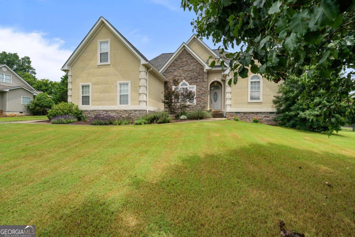 230 Hardwood Court Adairsville - 1