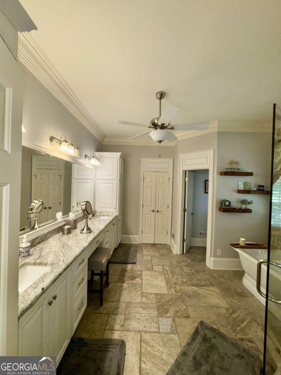 735 Richmond Glen Drive Milton - 11