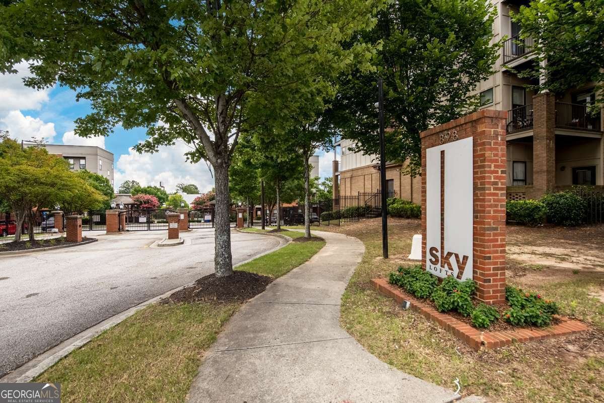 898 Oak Street Atlanta - 35