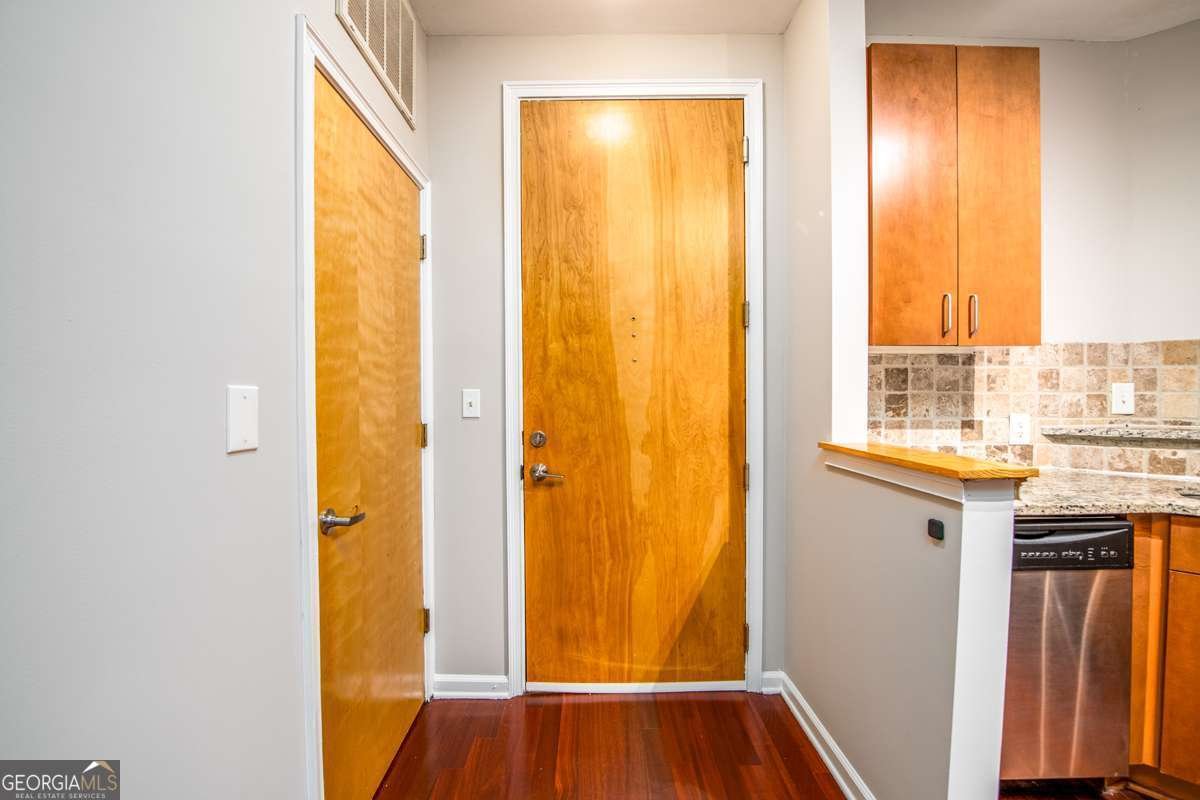 898 Oak Street Atlanta - 6