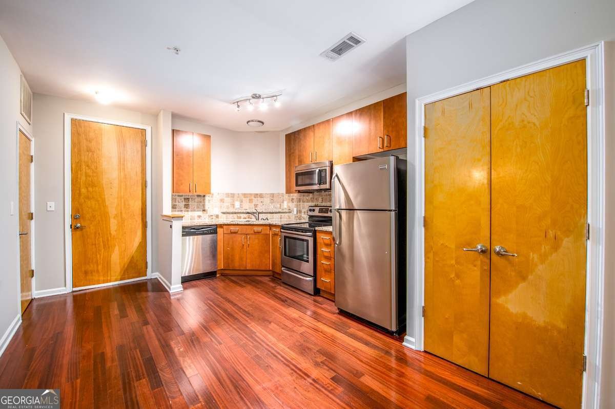 898 Oak Street Atlanta - 8