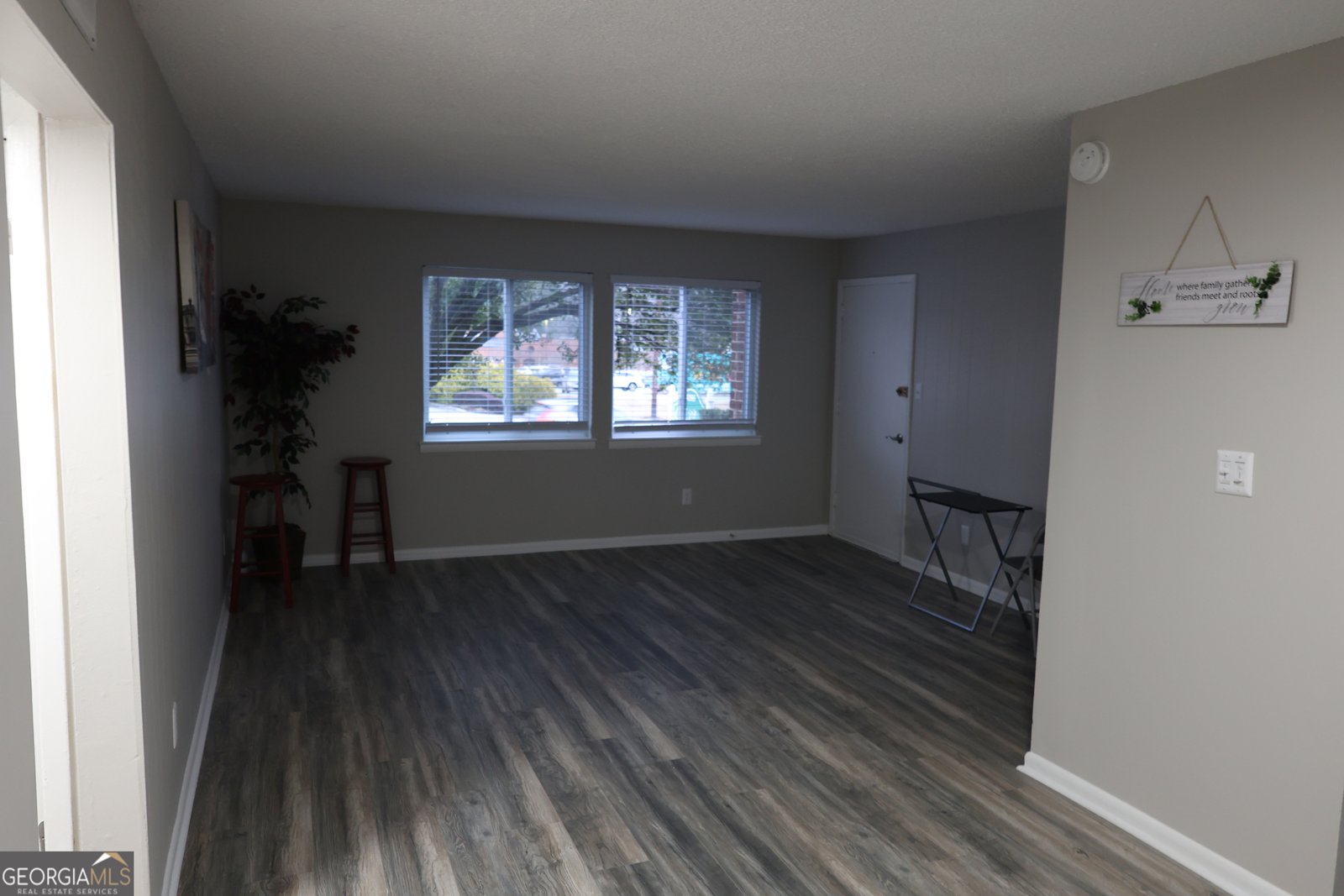 4266 Roswell Road Atlanta - 2