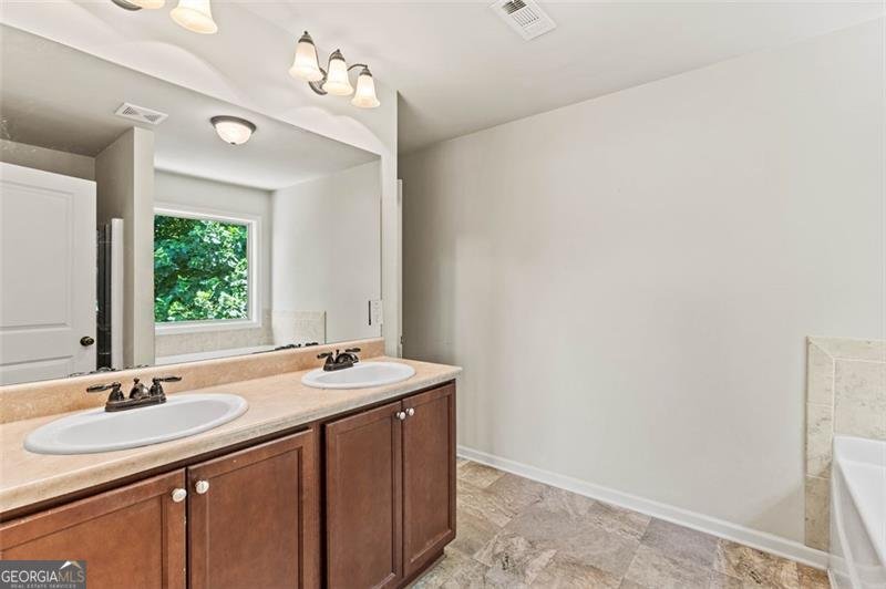 5247 Timber Hills Oakwood - 17