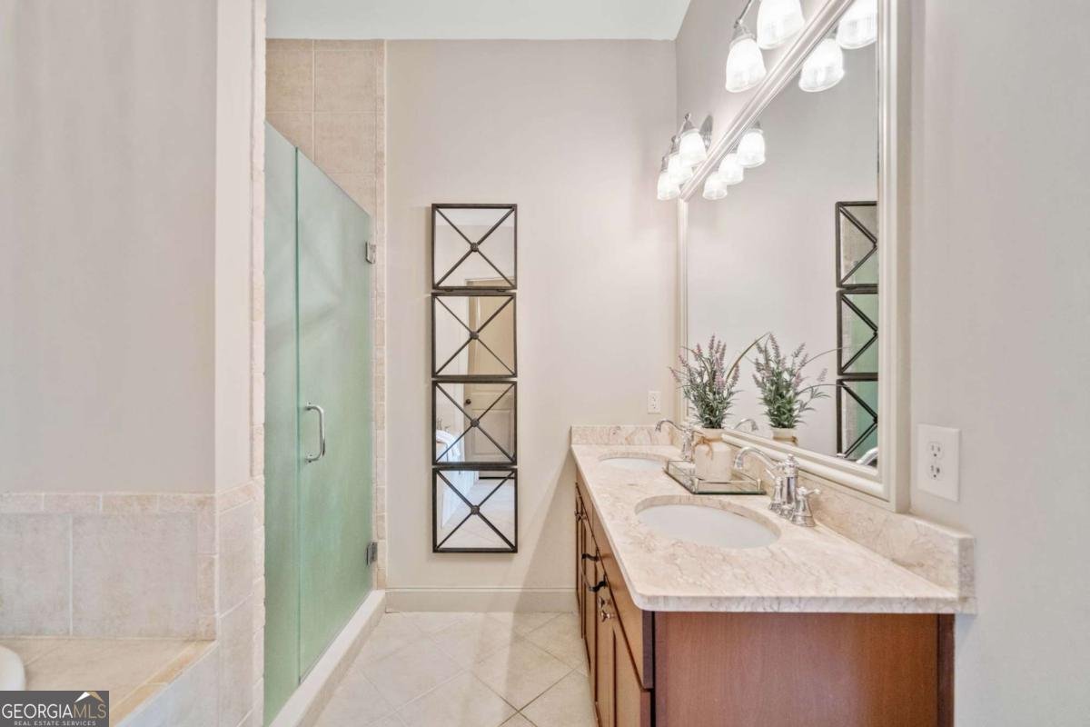 360 Chambers Street Woodstock - 12