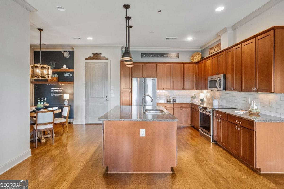 360 Chambers Street Woodstock - 7