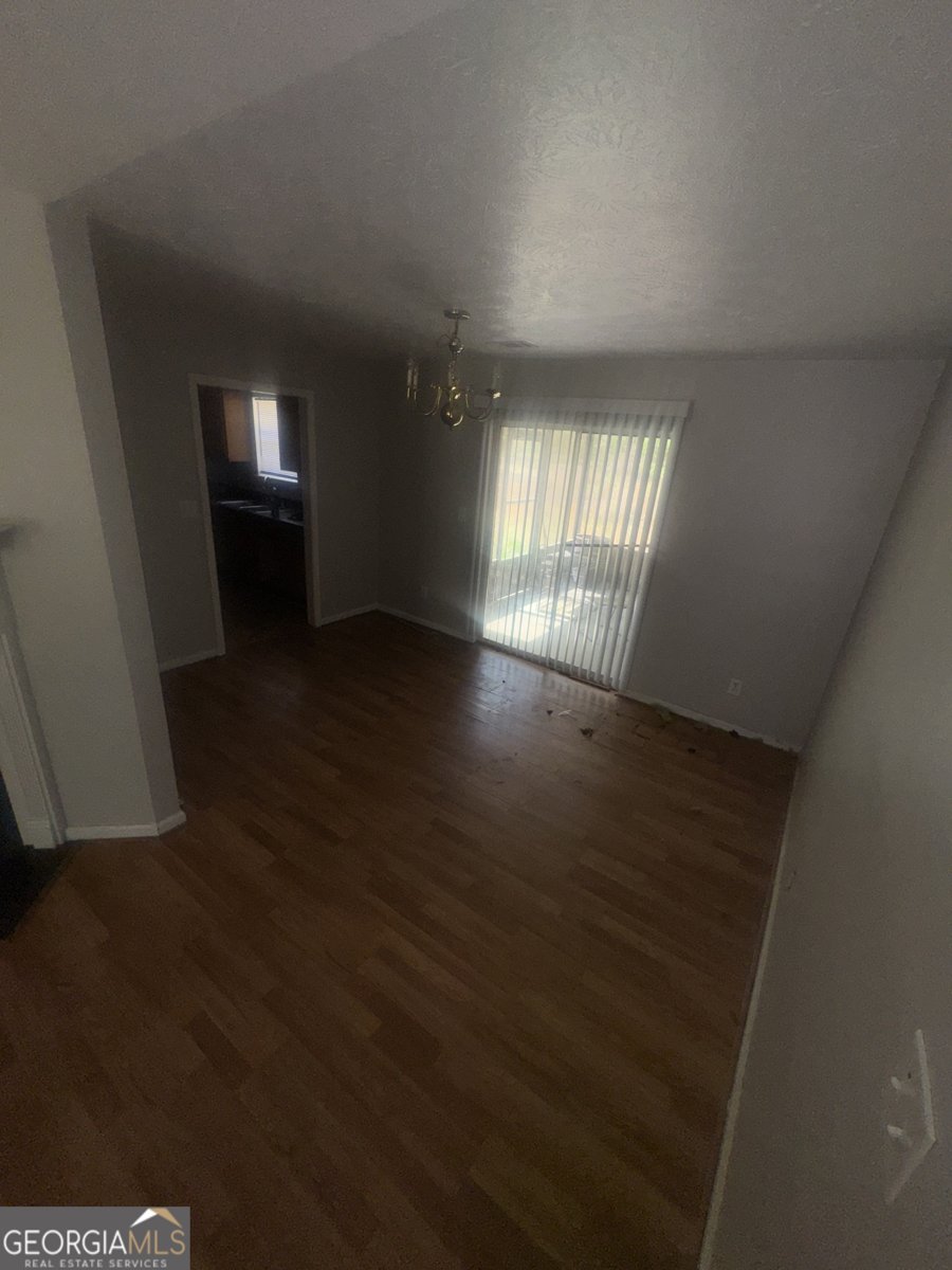 5512 Hearn Road Ellenwood - 32