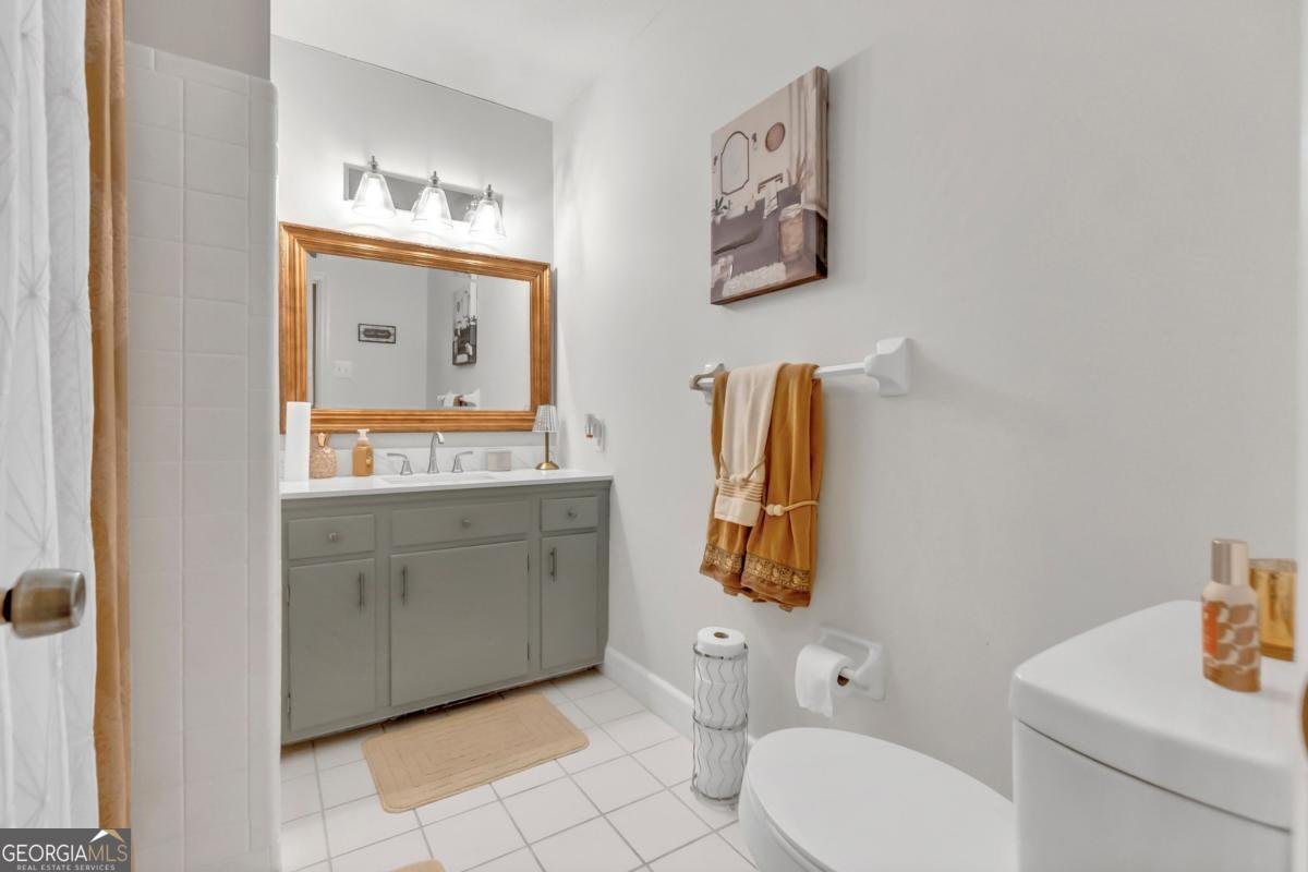 418 Partridge Drive Albany - 16