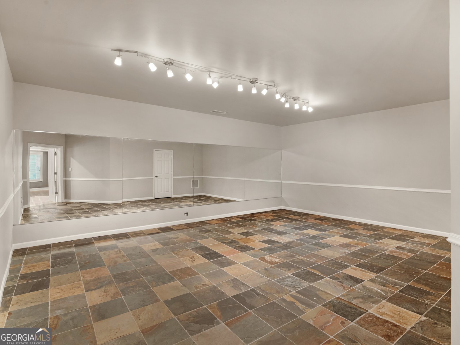 1002 Legacy Hills Drive McDonough - 38