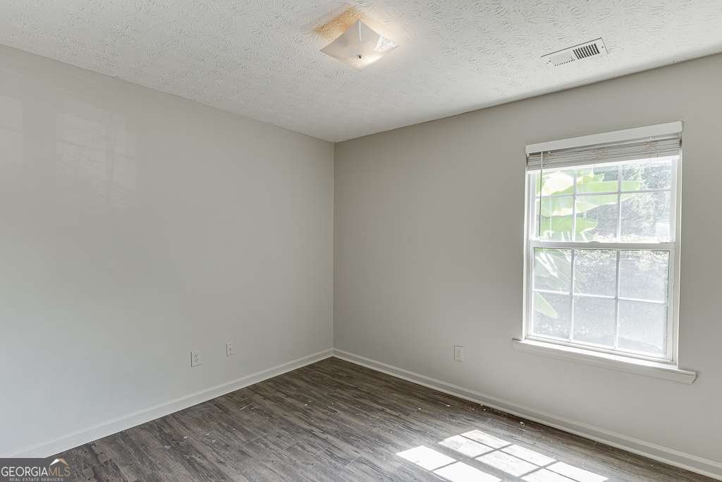 6784 Creeks Edge Court Flowery Branch - 10
