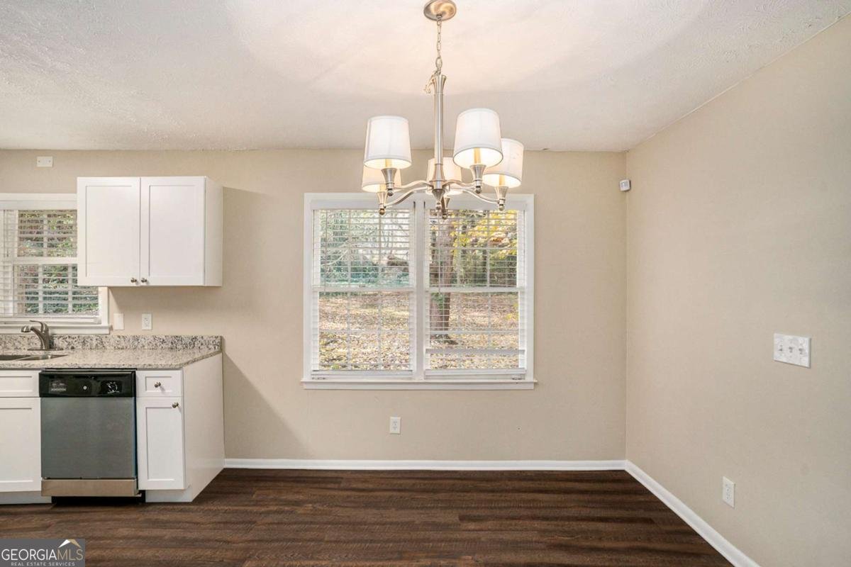 896 Meadow Rock Way Stone Mountain - 5