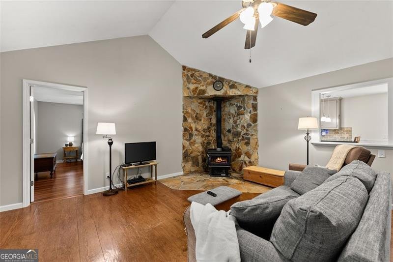 758 Sutton Mill Clarkesville - 4