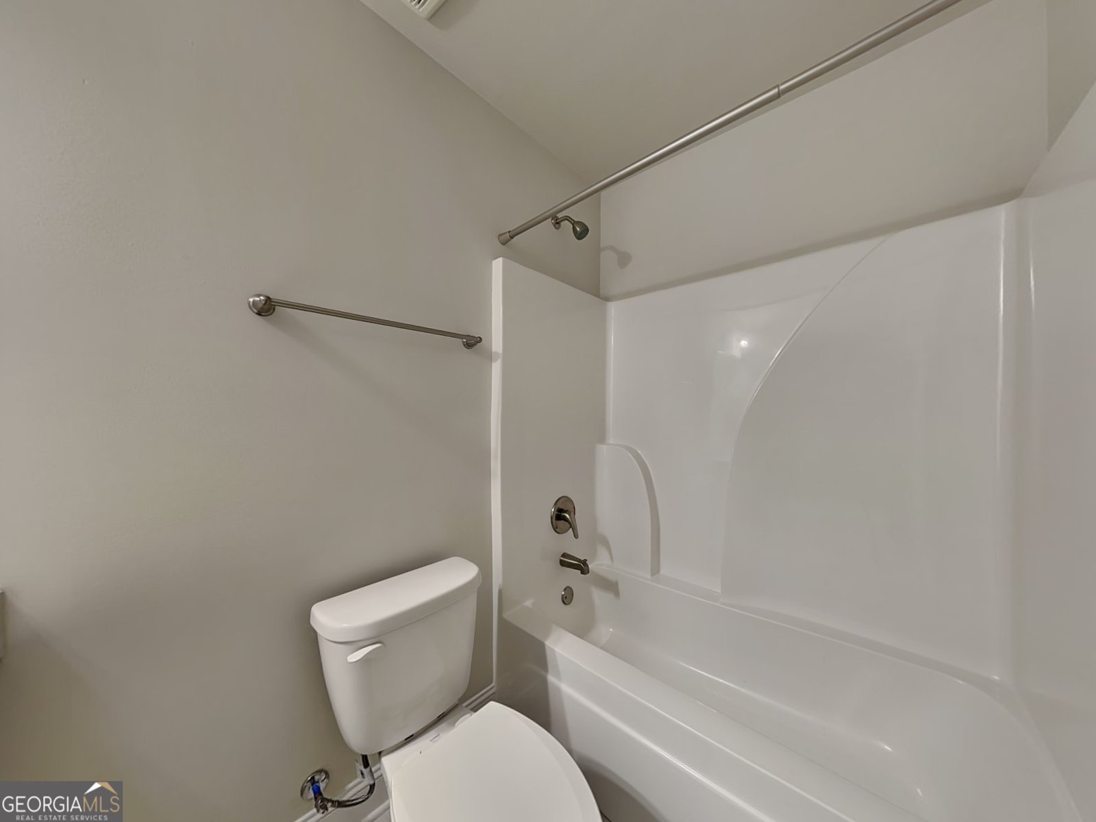 1609 Kamp Springs Avenue Lawrenceville - 24