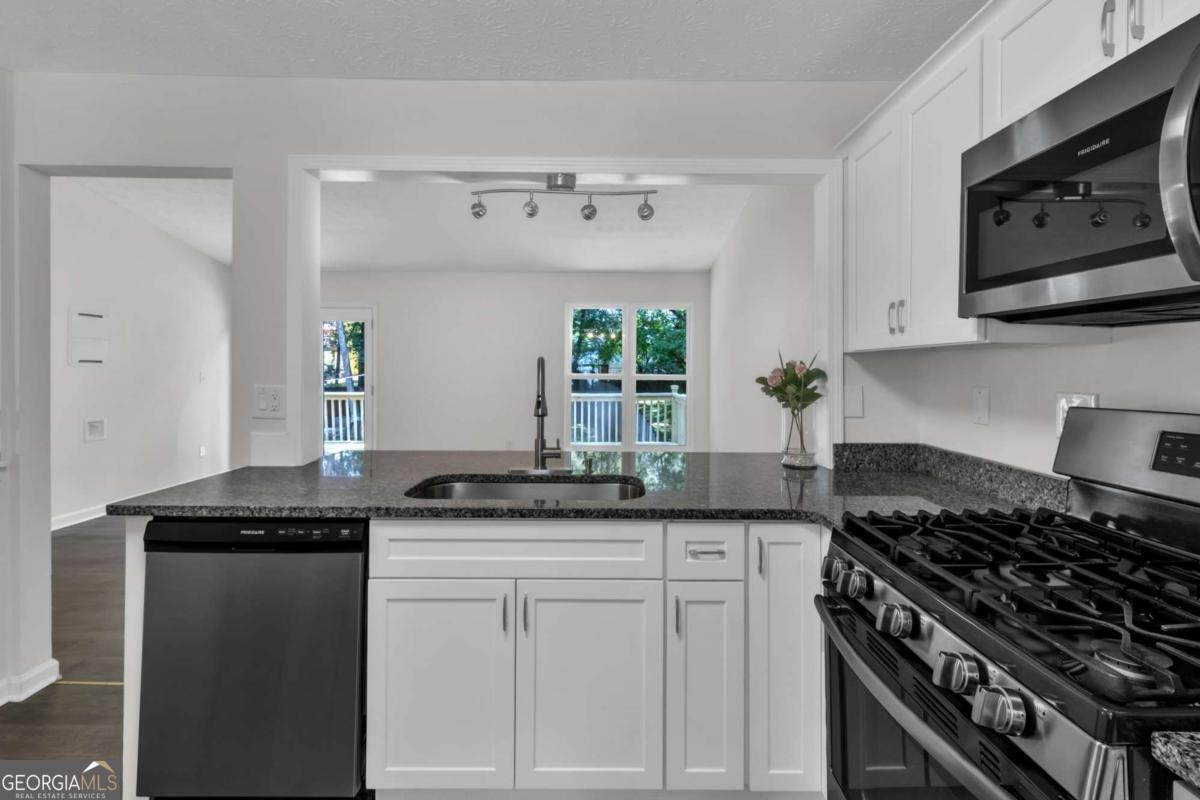 11235 Bramshill Drive Alpharetta - 14