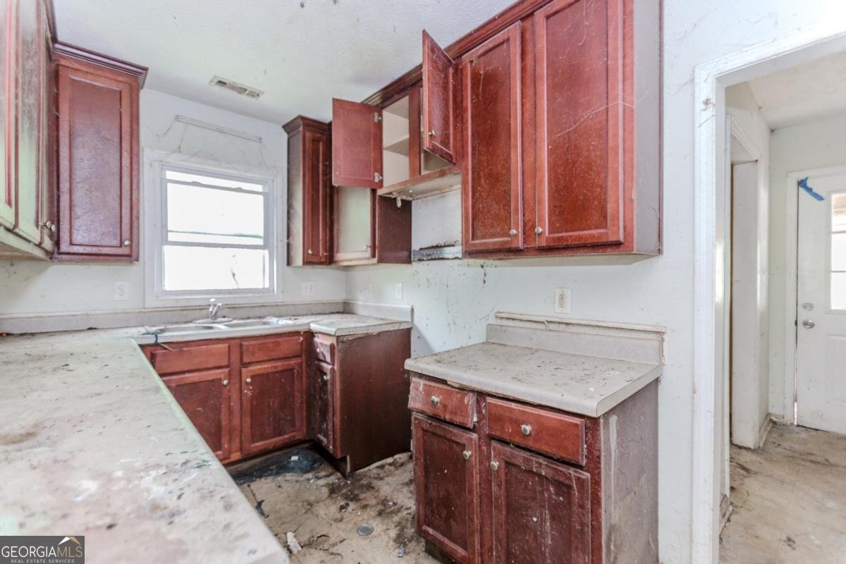 1112 Hillcrest Drive Atlanta - 7