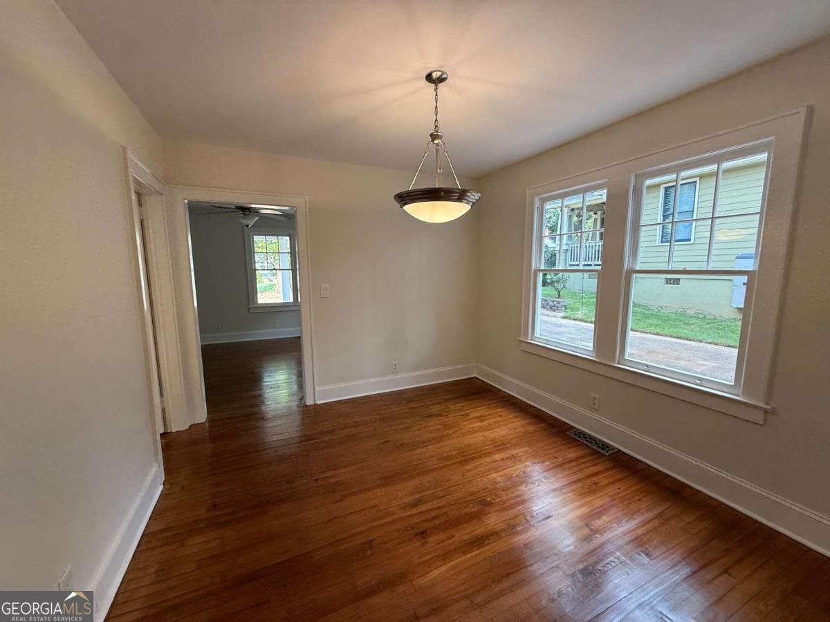 654 Clifton Road Atlanta - 12